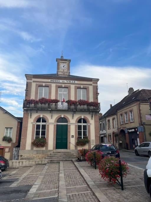 La Maison Du Perche Avec Jacuzzi Saint-Martin-des-Pezerits Extérieur photo